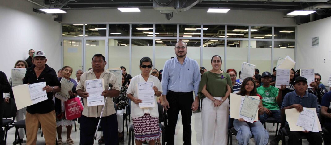 Gobierno del Estado garantiza derecho a la identidad con entrega de actas extemporáneas