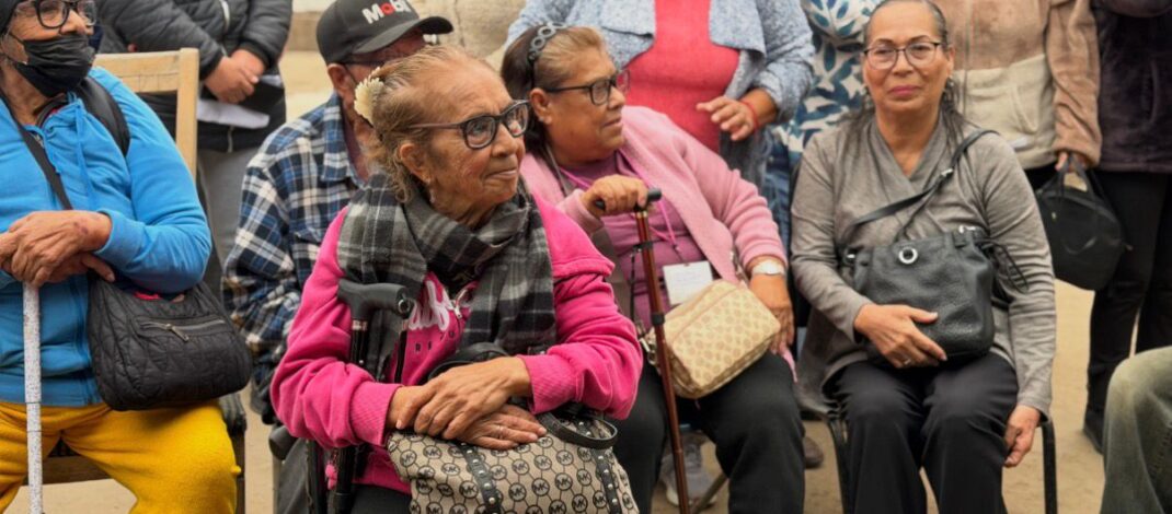 Refuerzan atención social en   centros comunitarios de La Gloria