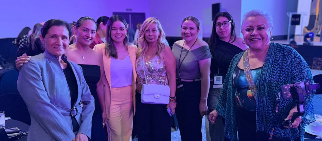 Resaltan alcance de la plataforma   empresarial “Mujer Al Frente”