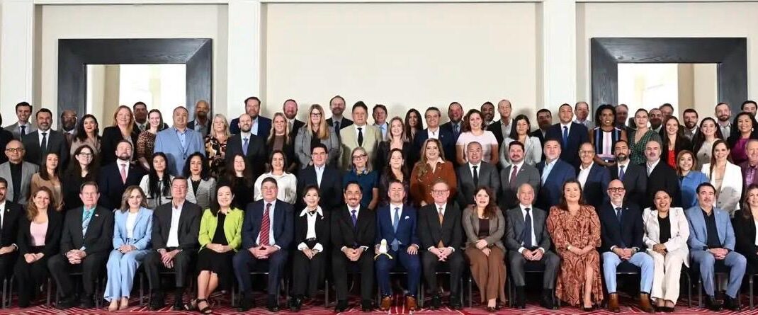 PARTICIPA EVELYN SÁNCHEZ EN FORO BINACIONAL