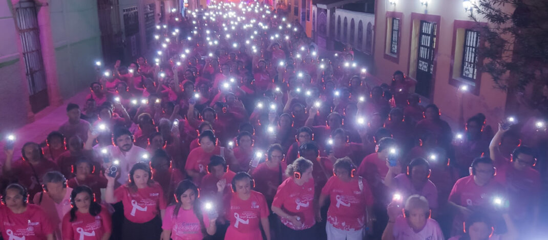 Tekax se ilumina de esperanza con la Caminata de Luz del DIF Yucatán 